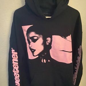 Ariana Grande The Sweetener Tour Merch Black hoodie Size XL sweatshirt